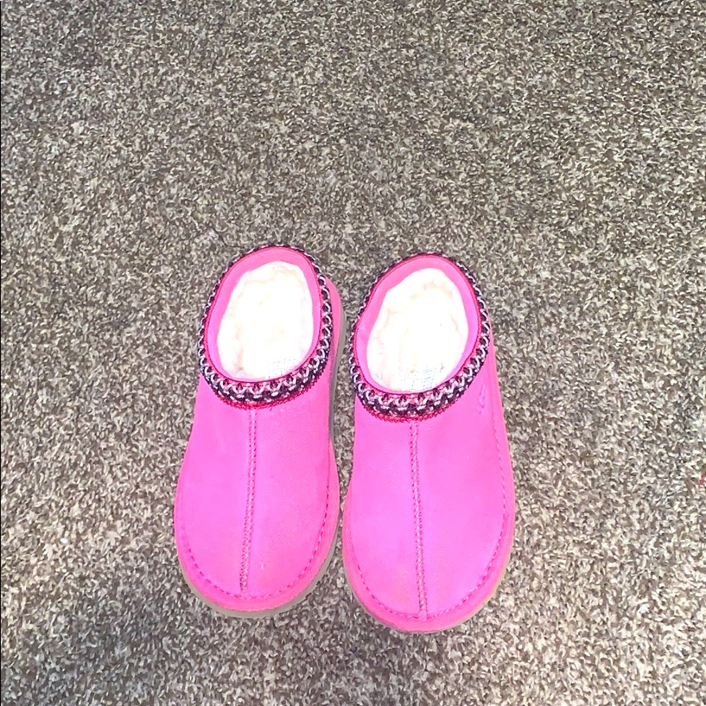 Pink ugg slipper